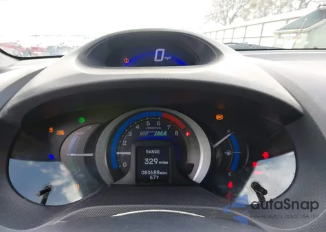 2010 Honda Insight Ex from USA, damaged, VIN JHMZE2H75AS006757